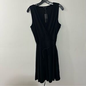 Banana Republic Sleeveless V Neck Short‎ Black Dress With Belt Size 12 NWT